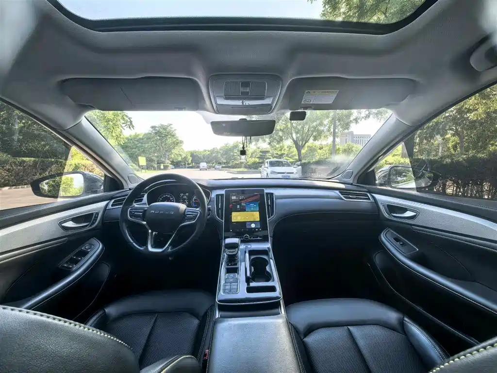 Roewe i6 MAX New Energy 2021 — фото 9