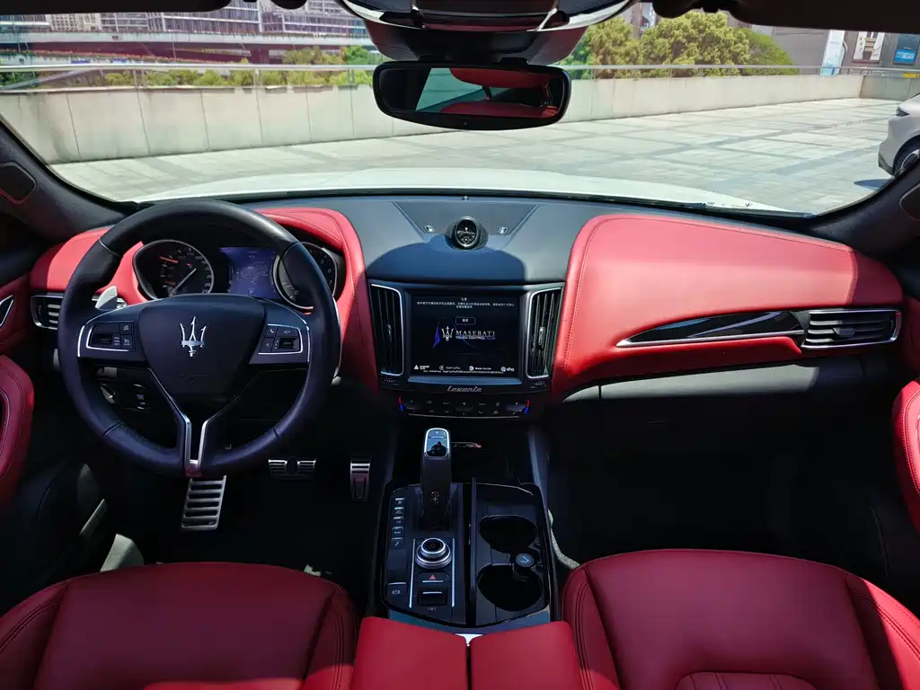Maserati Levante 2021 — фото 14