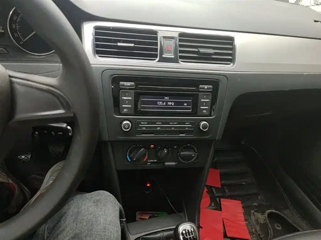 Skoda Rapid Spaceback 2016 — фото 13