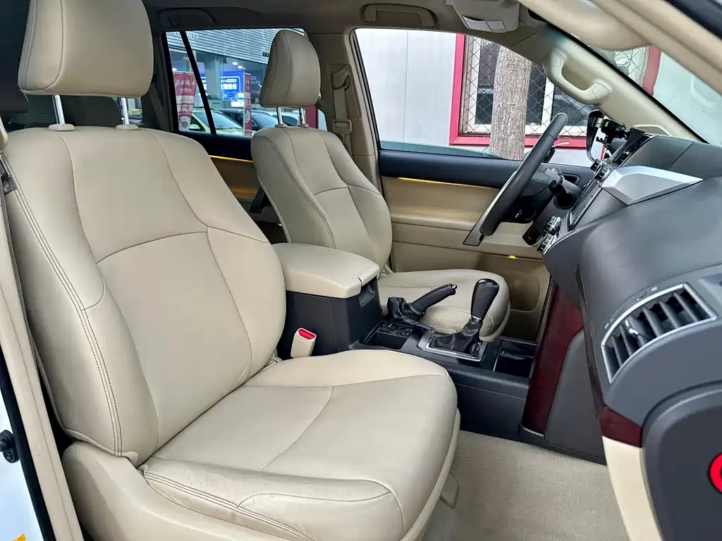 Toyota Prado 2015 — фото 40