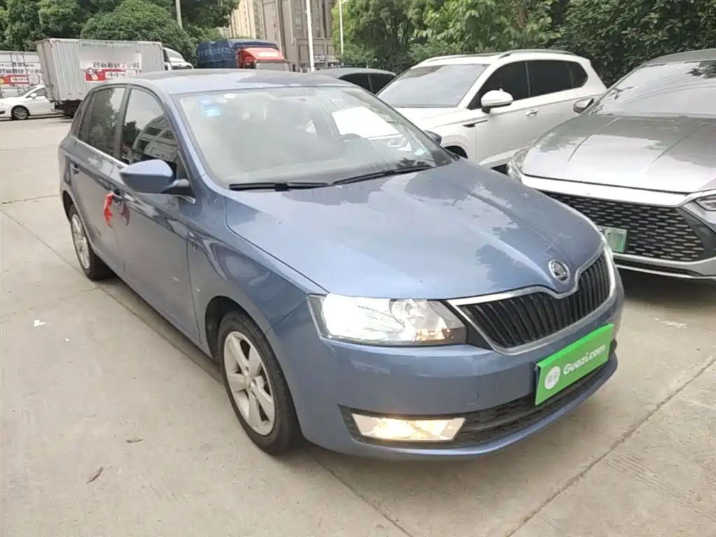 Skoda Rapid Spaceback 2016 — фото 4