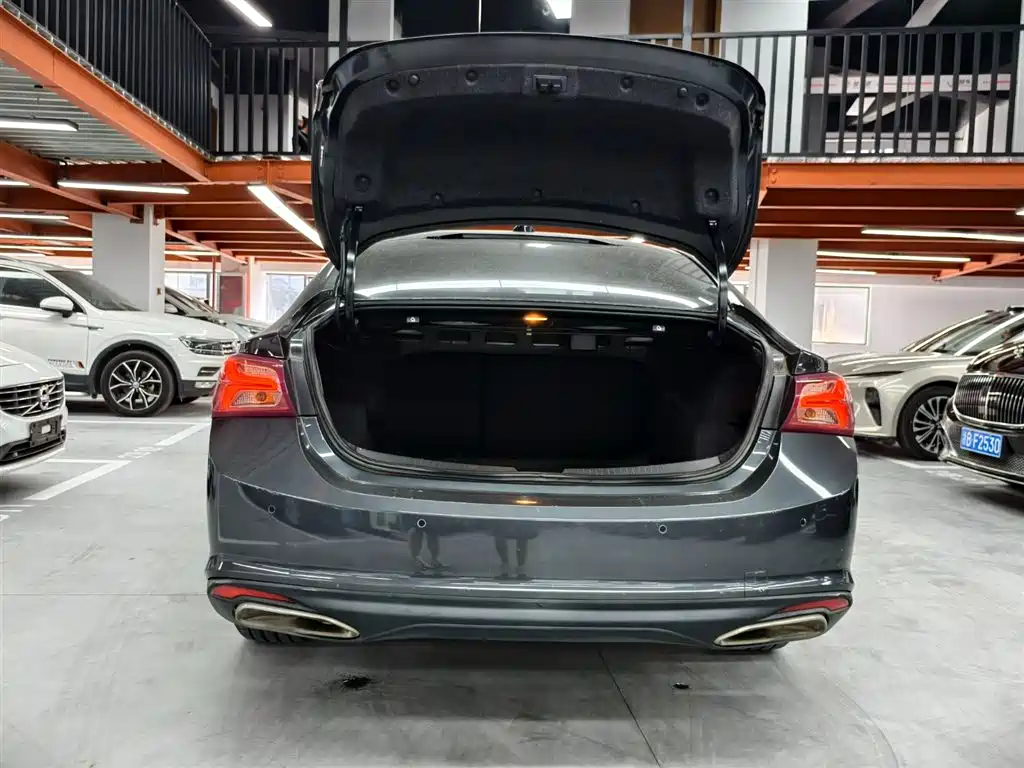 Chevrolet Malibu XL 2019 — фото 25