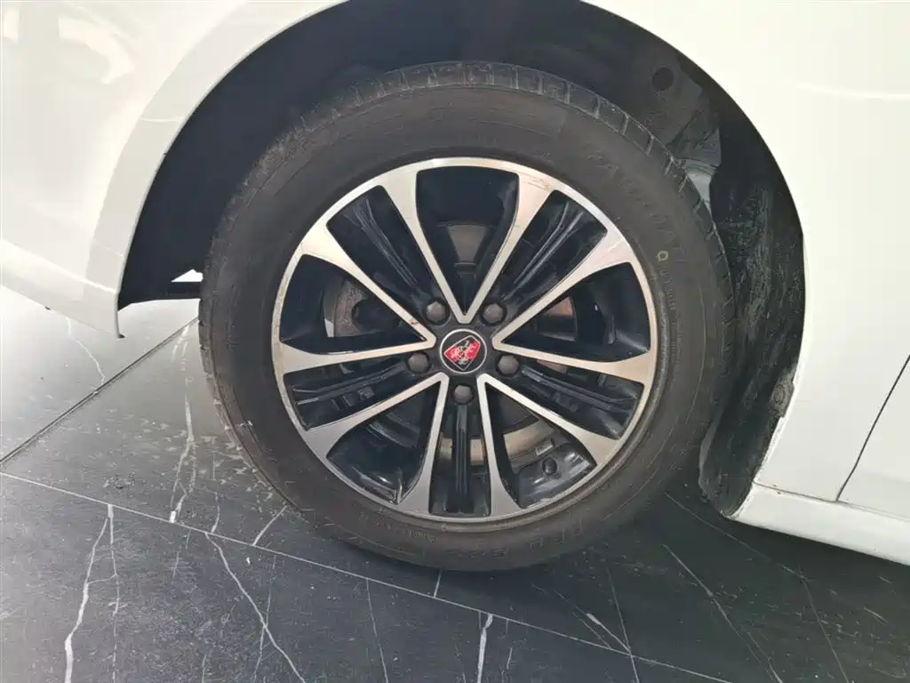 Roewe i6 Classic 2019 — фото 23