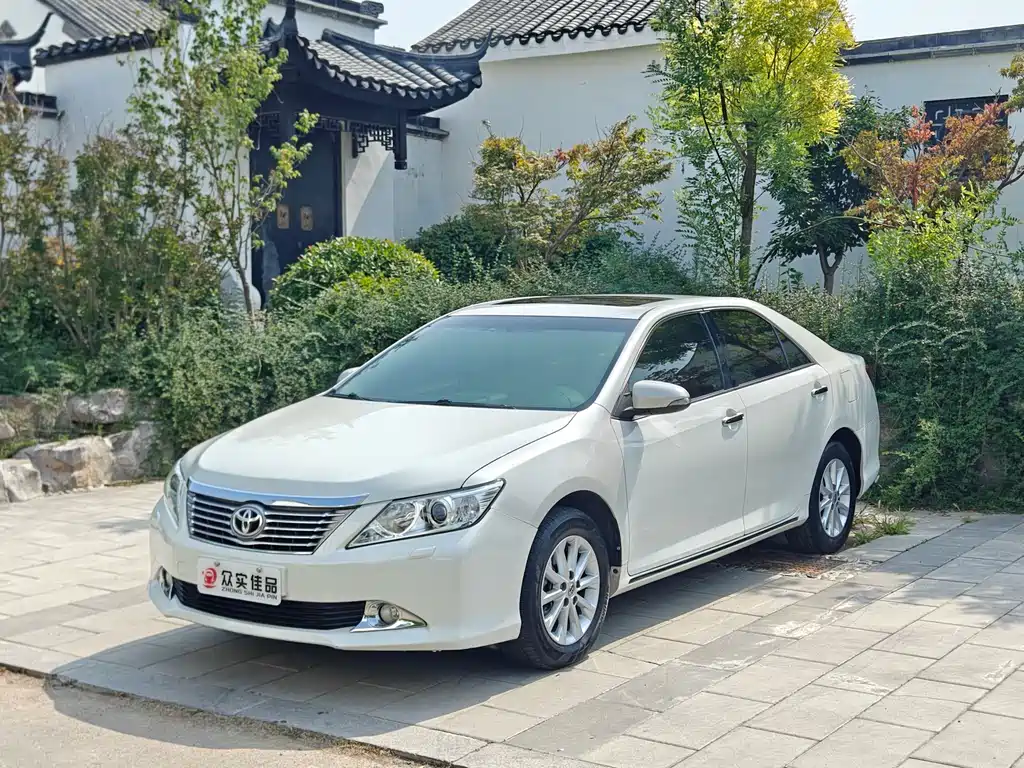 Toyota Camry 2014