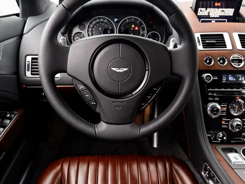 Aston Martin Rapide 2013 — фото 7