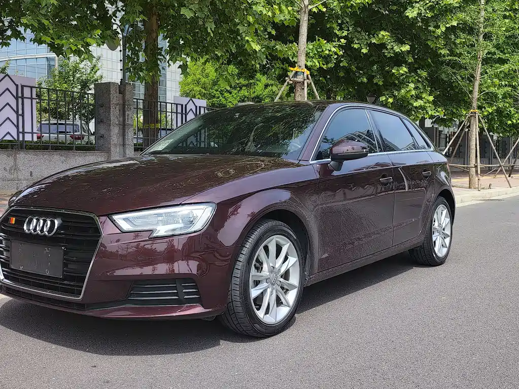 Audi A3 2018 — фото 10
