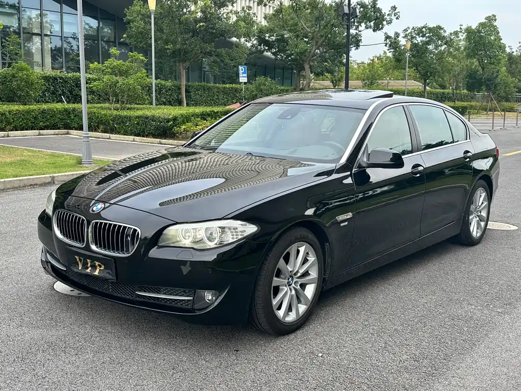BMW 5 Series 2011