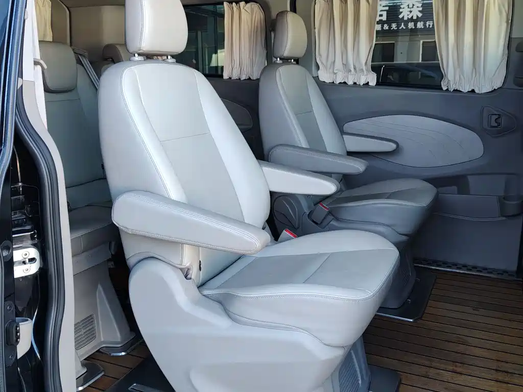 Ford Tourneo 2021