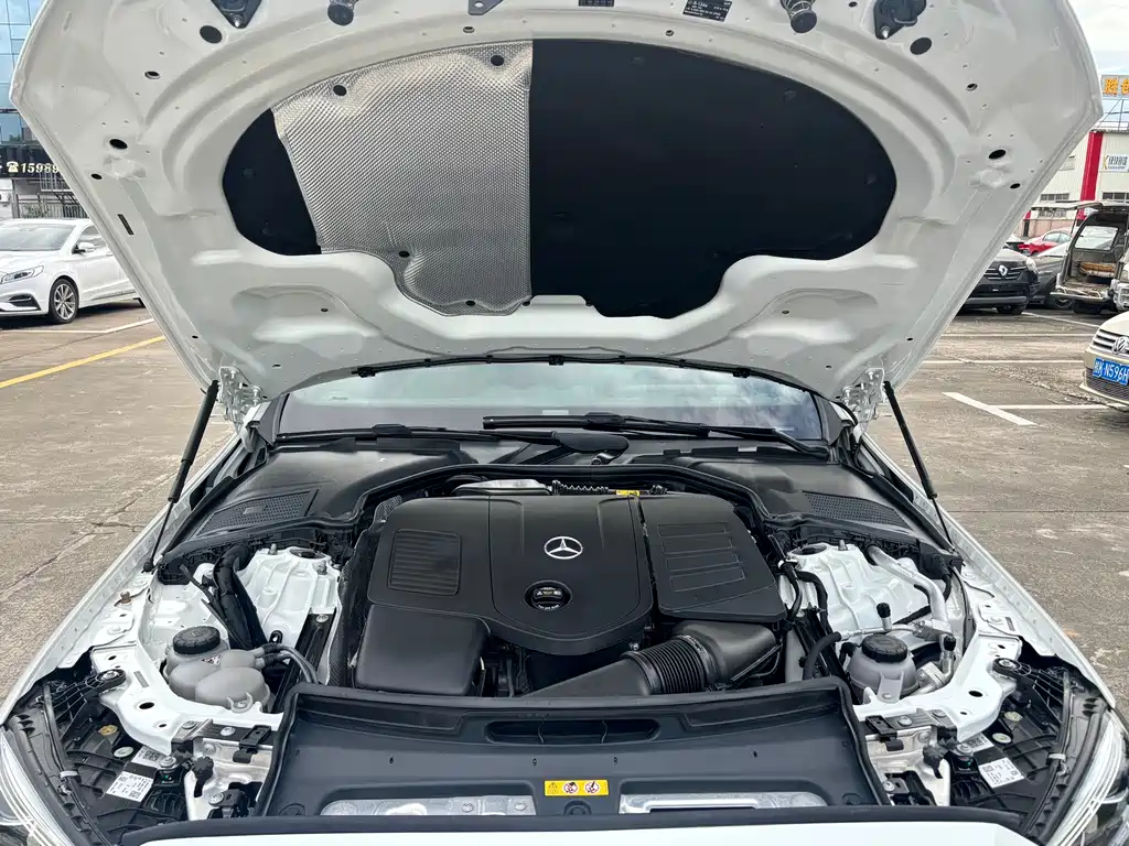 Mercedes-Benz C-Class 2023 — фото 15