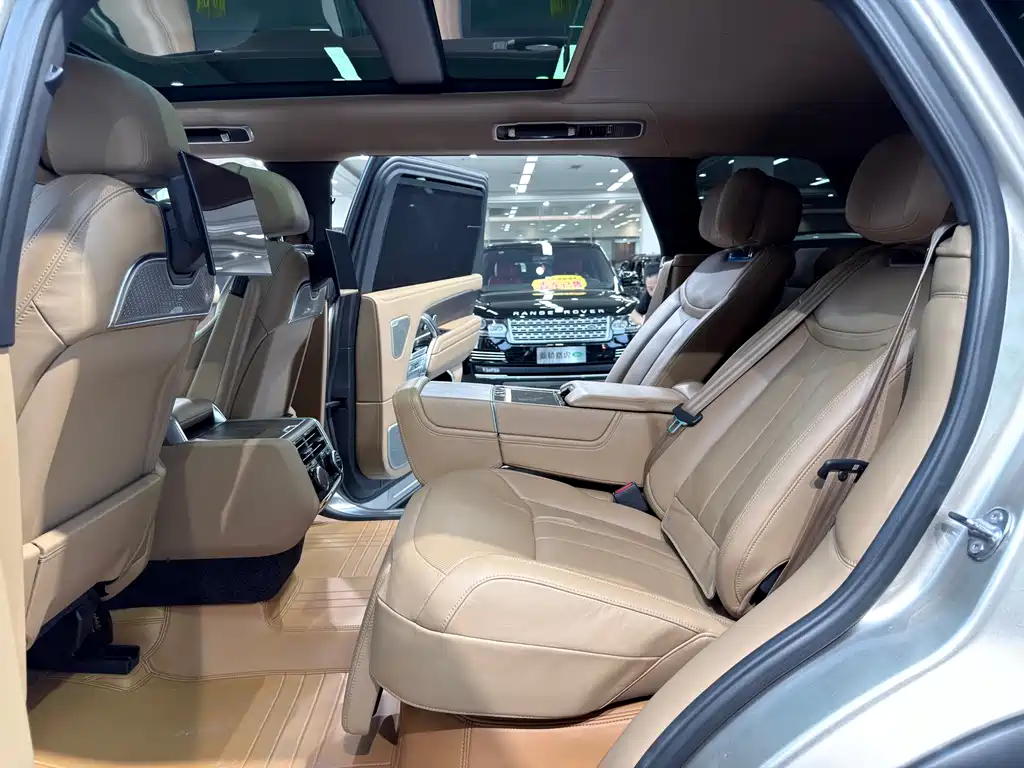 Land Rover Range Rover 2022 — фото 14