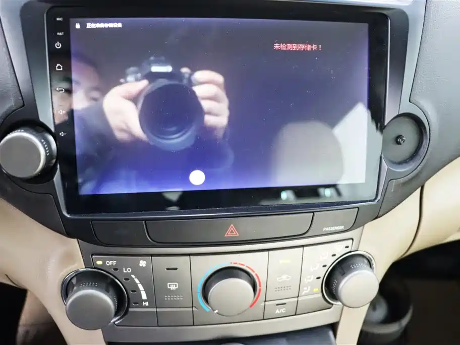 Toyota Highlander 2011 — фото 17