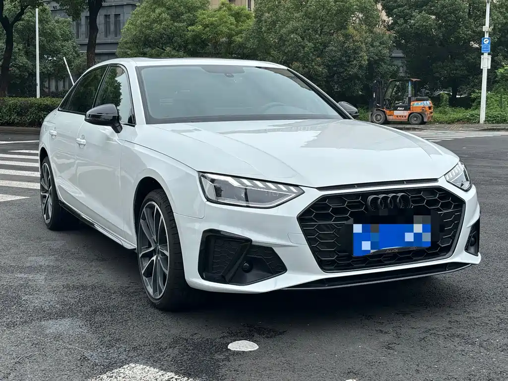 Audi A4L 2025