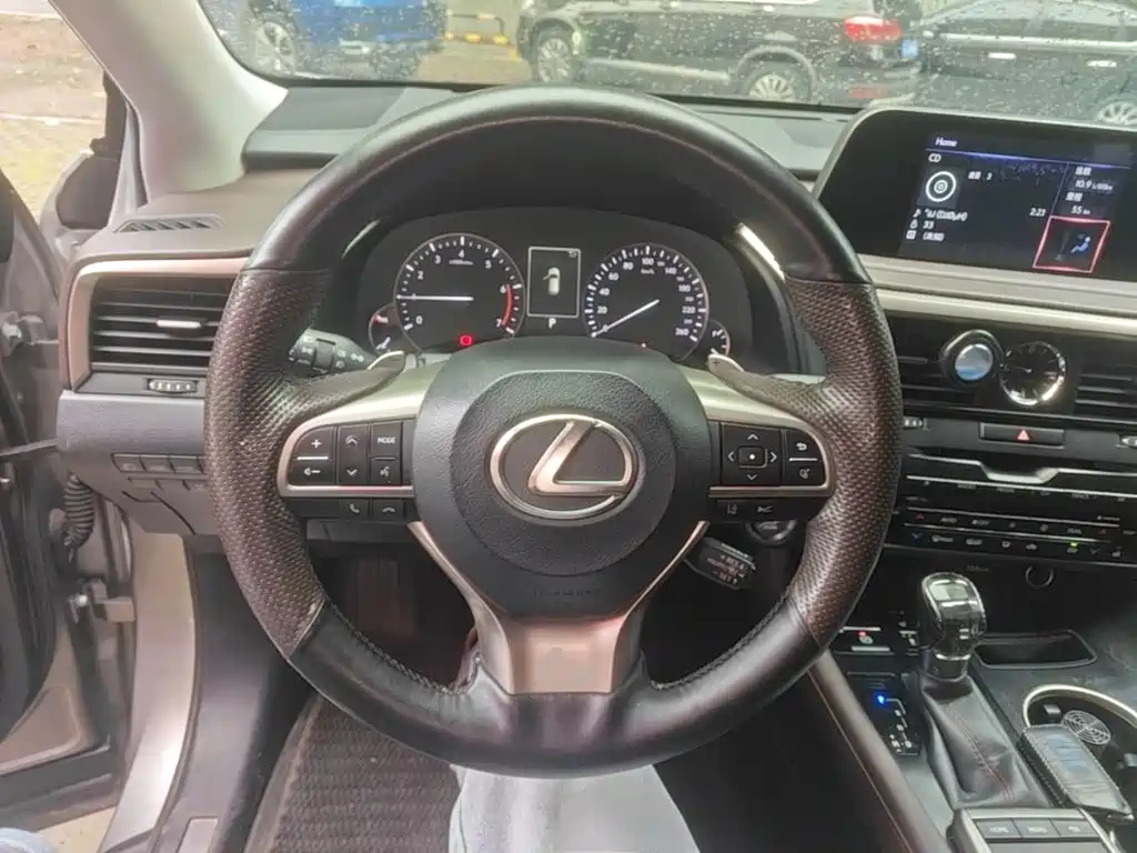 Lexus RX 2022 — фото 11