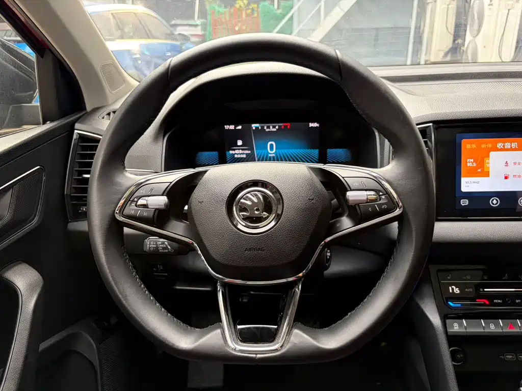 Skoda Karoq 2022 — фото 14