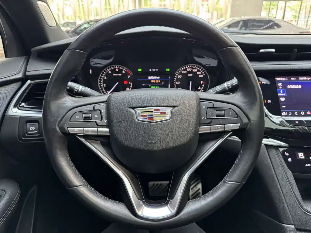 Cadillac XT6 2021 — фото 14