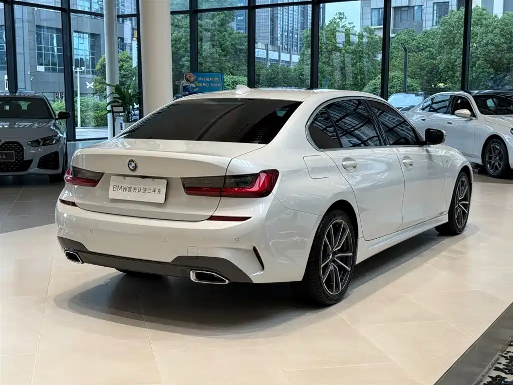 BMW 3 Series 2022