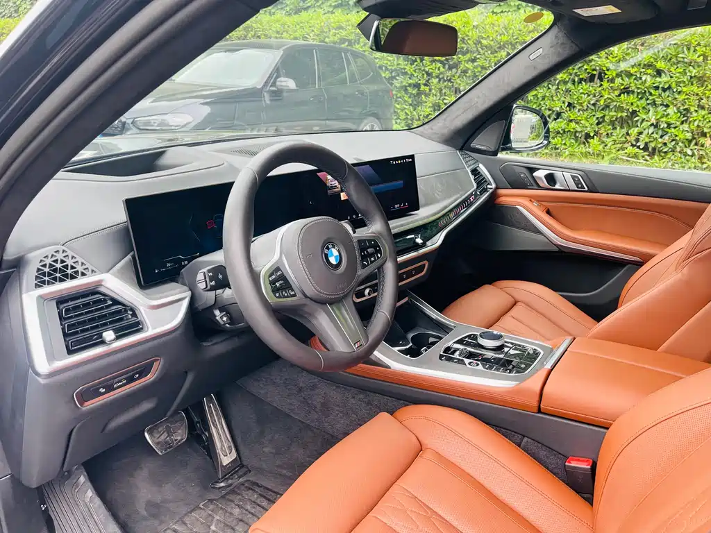 BMW X7 2025