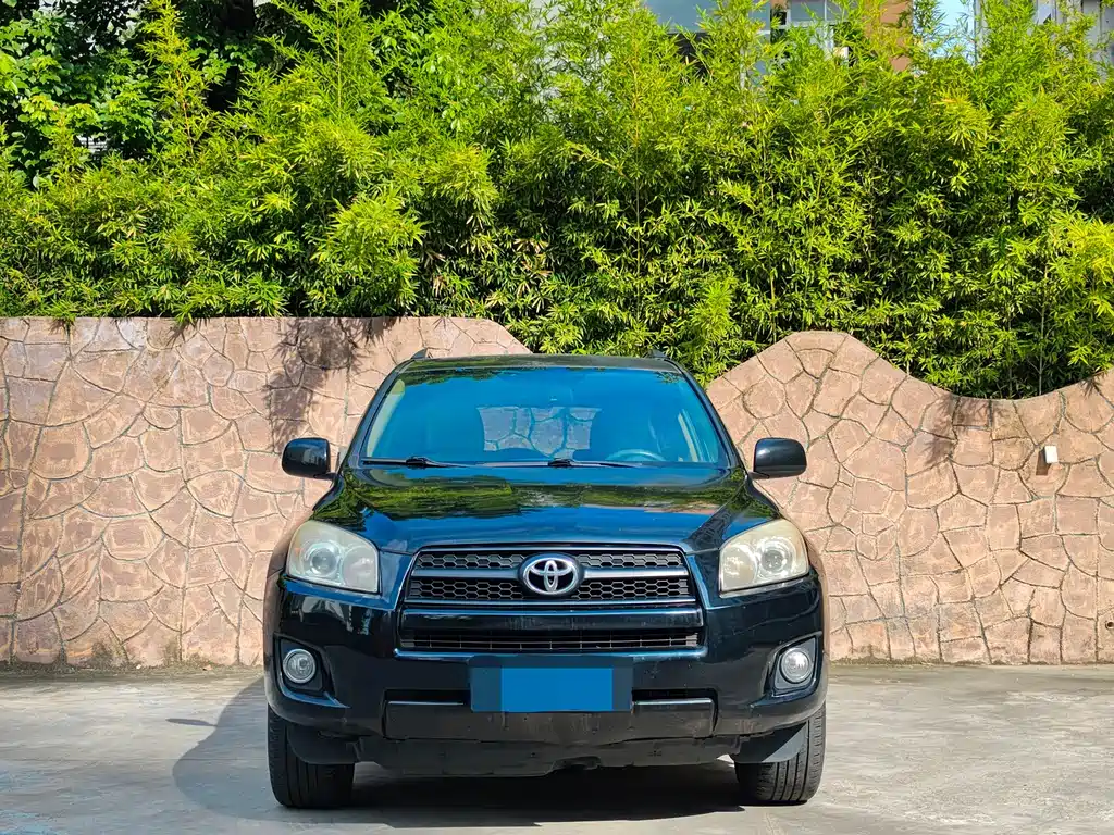 Toyota RAV4 2013