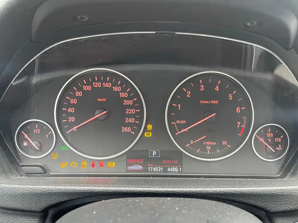 BMW 3 Series 2014 — фото 13