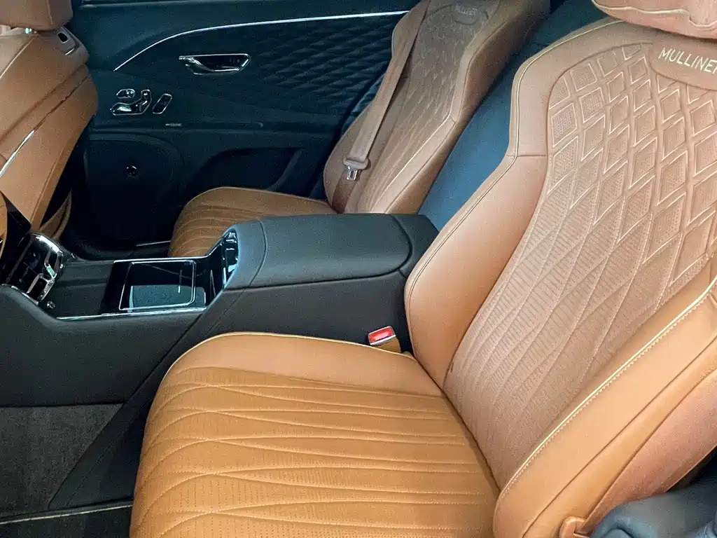 Bentley Flying Spur 2022 — фото 13