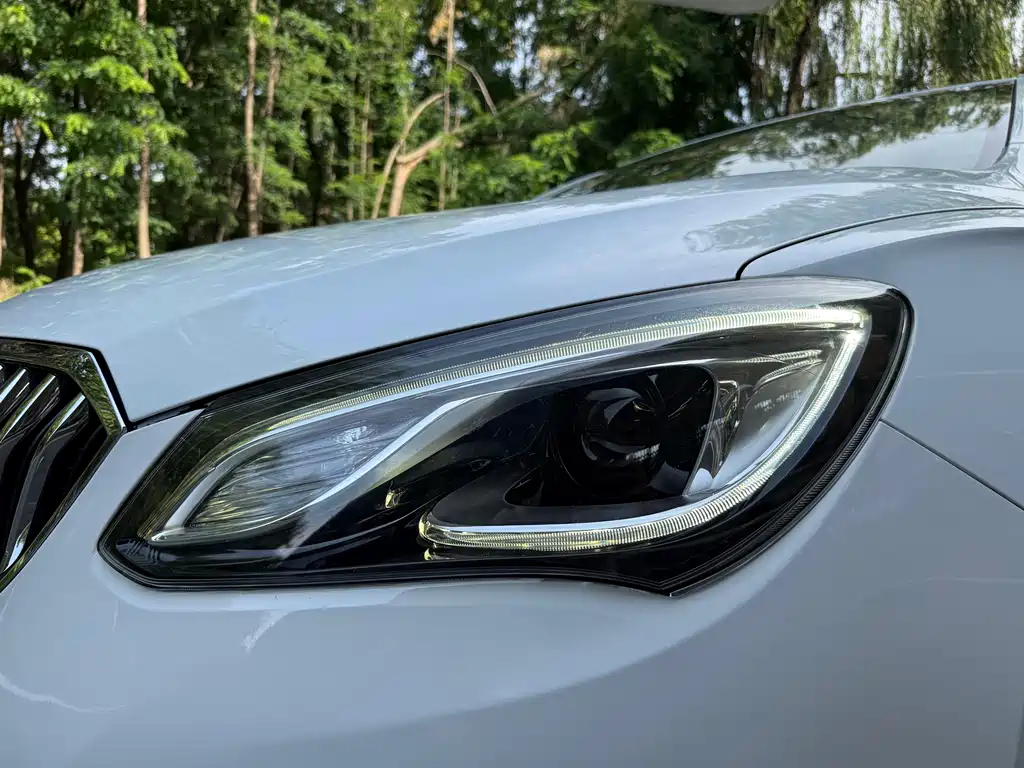Buick Excelle 2017 — фото 18