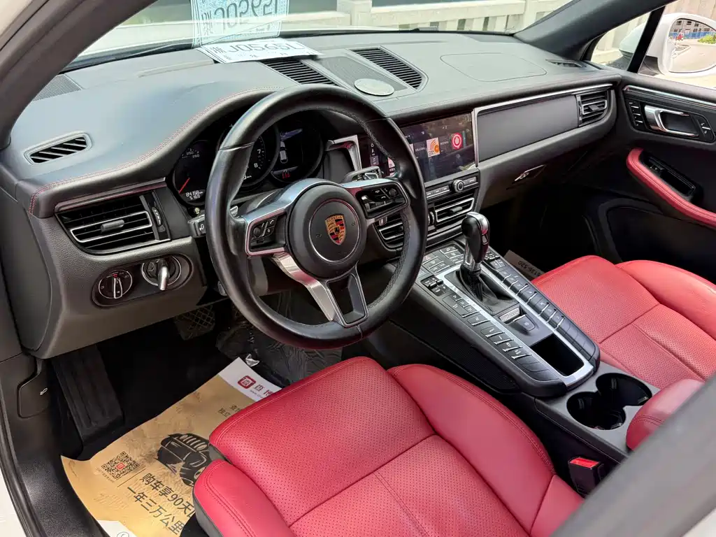 Porsche Macan 2019 — фото 18