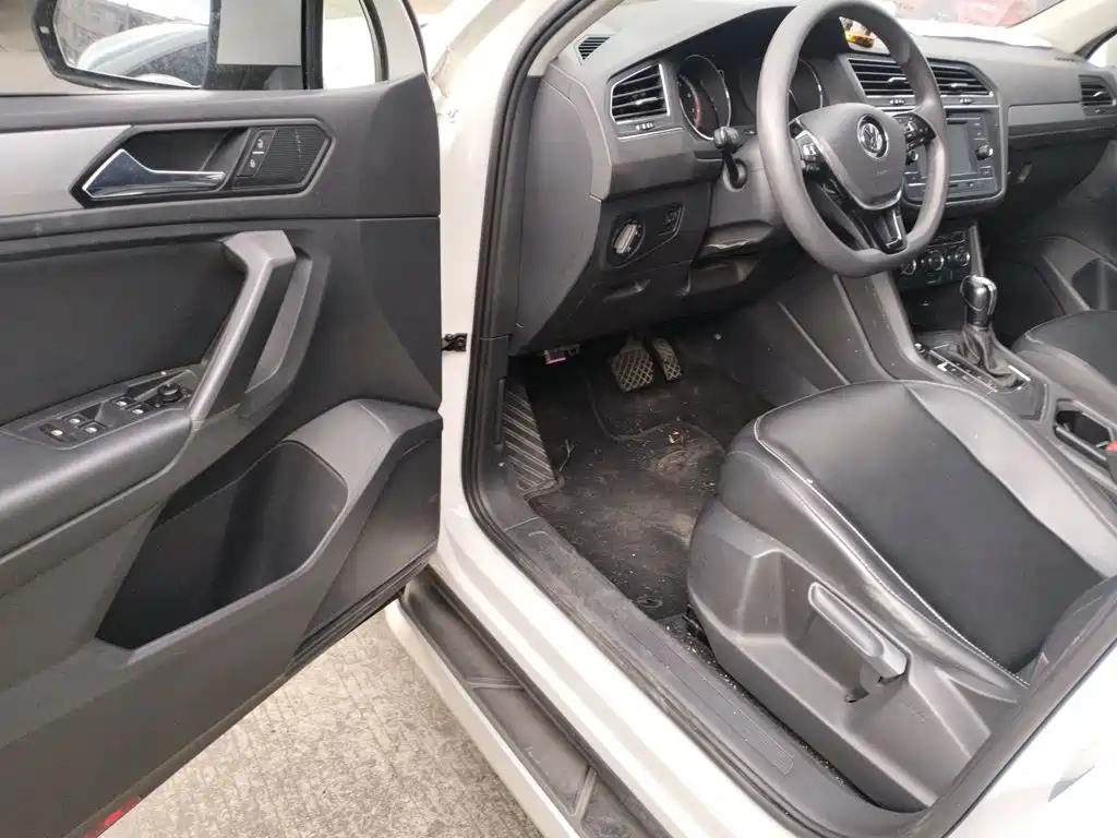 Volkswagen Tiguan L 2019 — фото 12