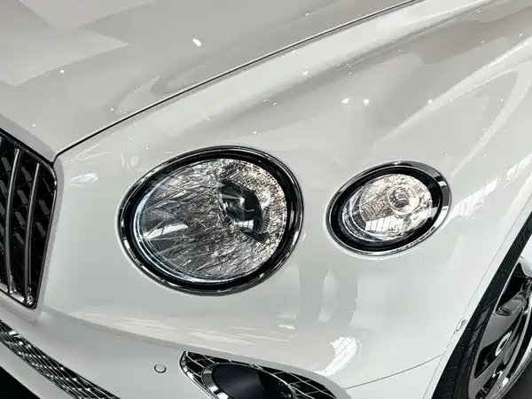 Bentley Continental 2025