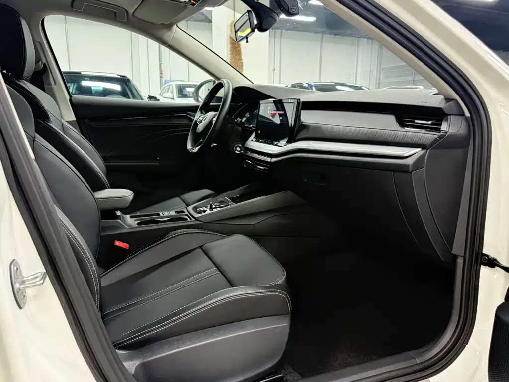 Skoda Octavia 2022 — фото 19