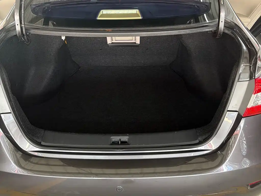 Nissan Sylphy 2016 — фото 14