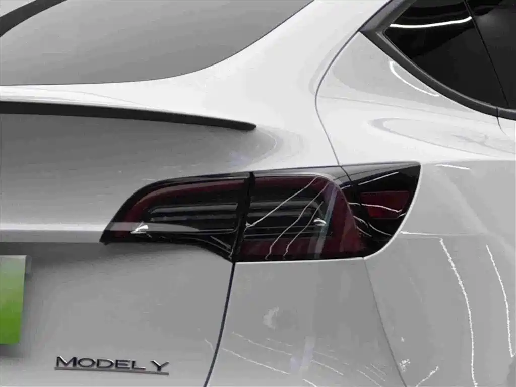 Tesla Model Y 2022 — фото 6