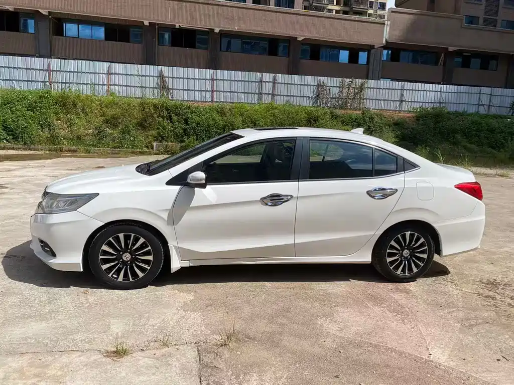 Honda Crider 2014