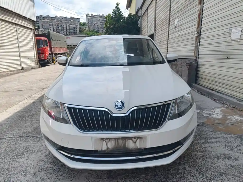 Skoda Rapid 2019 — фото 3