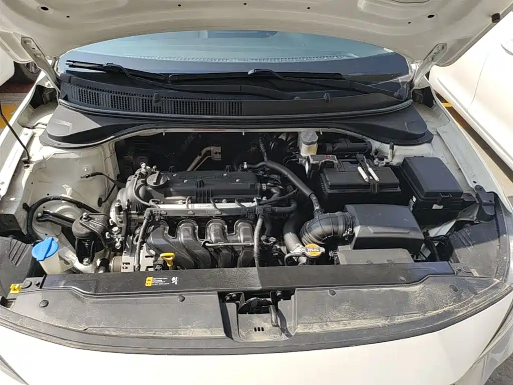 Hyundai Elantra 2019 — фото 20