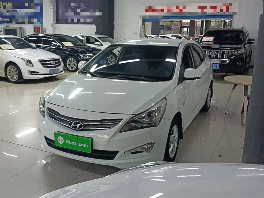 Hyundai Verna 2015