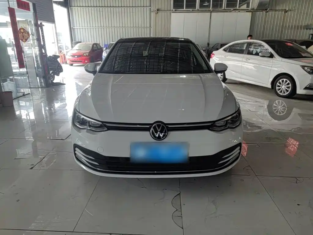 Volkswagen Golf 2021