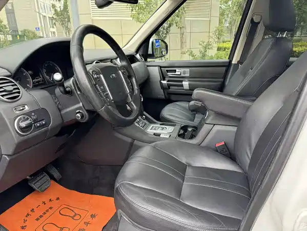 Land Rover Discovery 2016