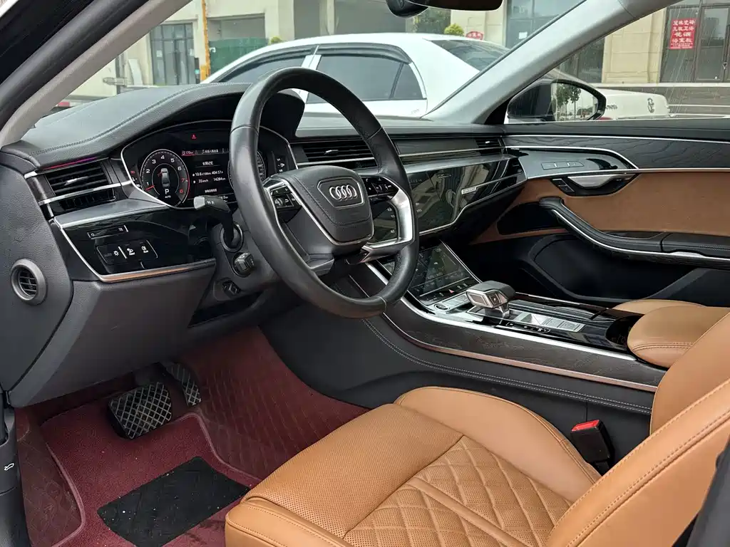 Audi A8 2024
