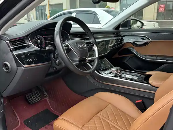 Audi A8 2024