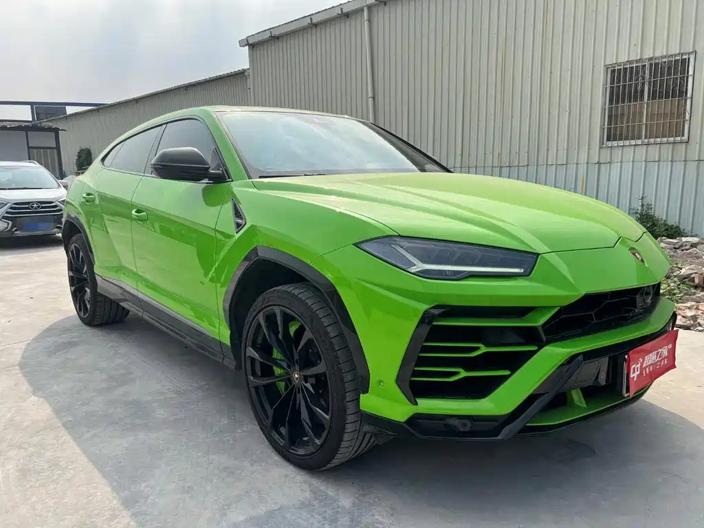 Lamborghini Urus 2021 — фото 2