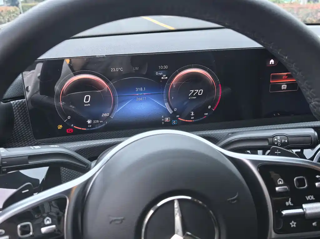 Mercedes-Benz A-Class 2023 — фото 12