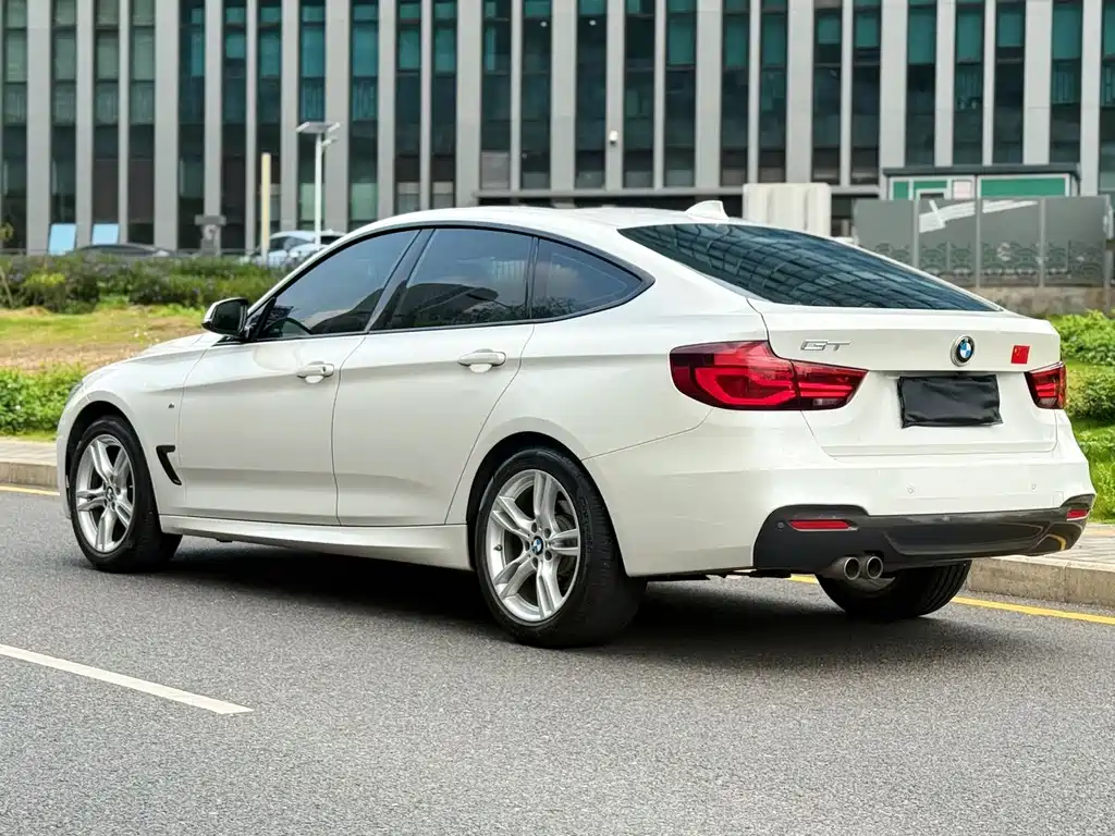 BMW 3 Series GT 2020 — фото 7