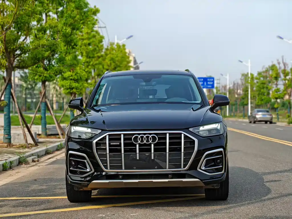 Audi Q5L 2022 — фото 2