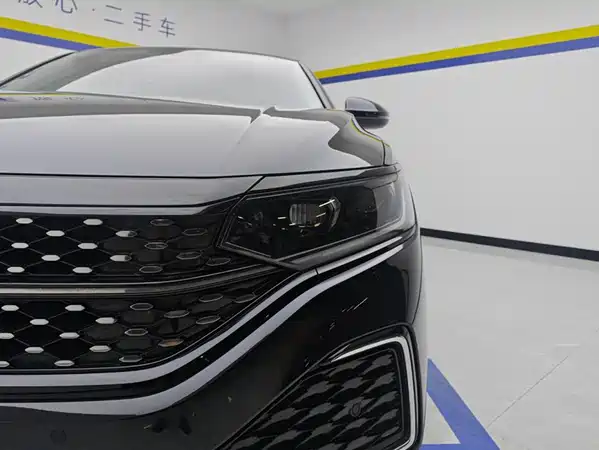 Volkswagen Passat 2022