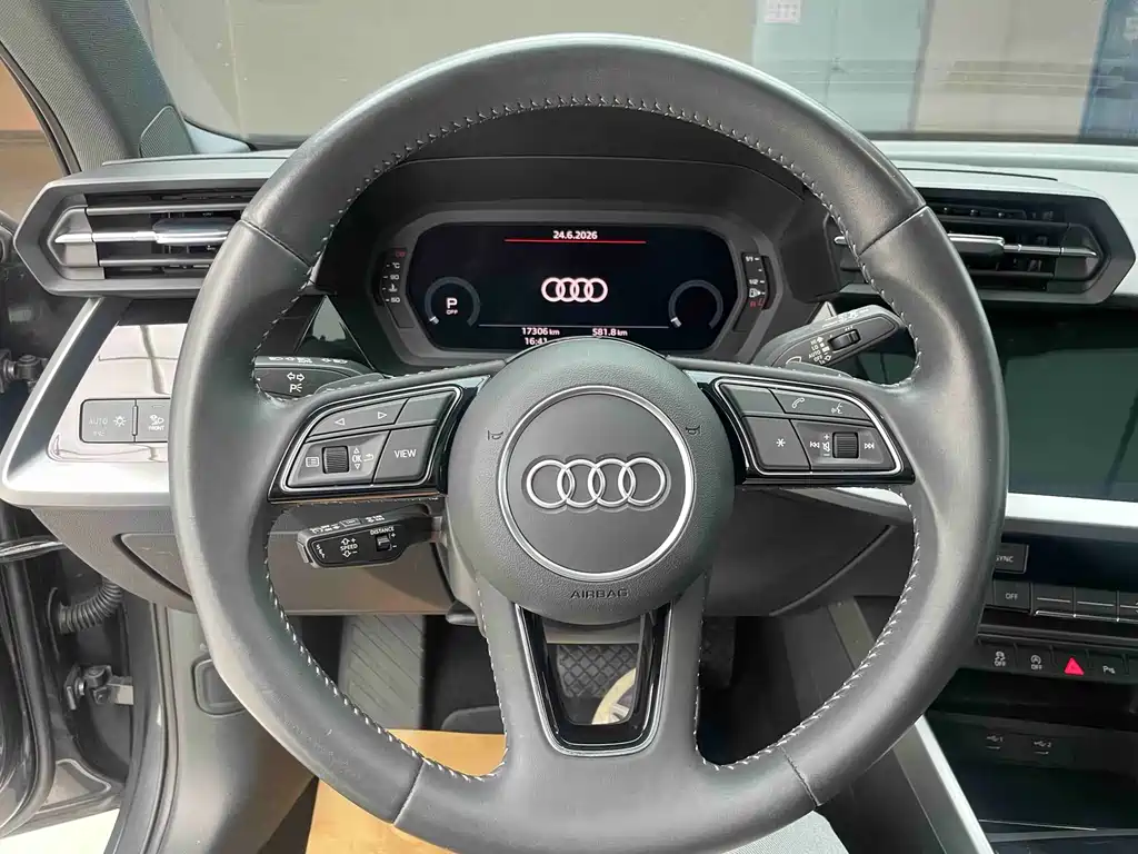 Audi A3 2022 — фото 10
