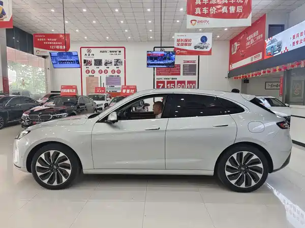 AITO M5 2022