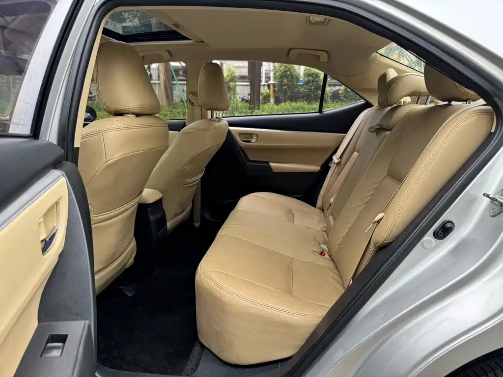 Toyota Corolla 2019 — фото 13