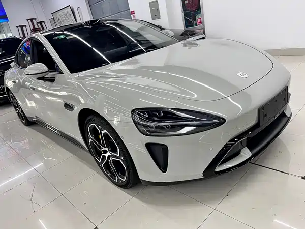 Xiaomi SU7 2025