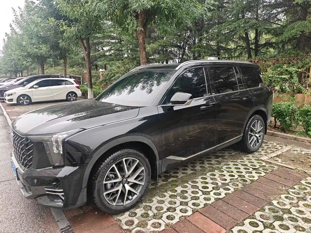 GAC Trumpchi GS8 2025