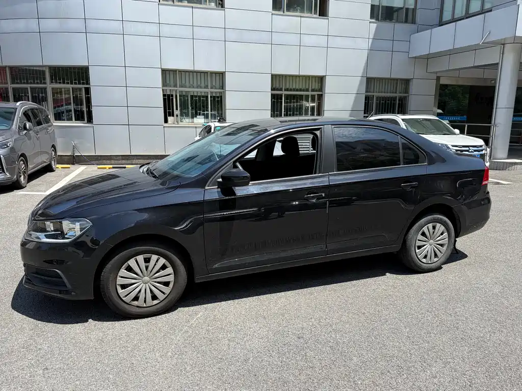Volkswagen Santana 2021